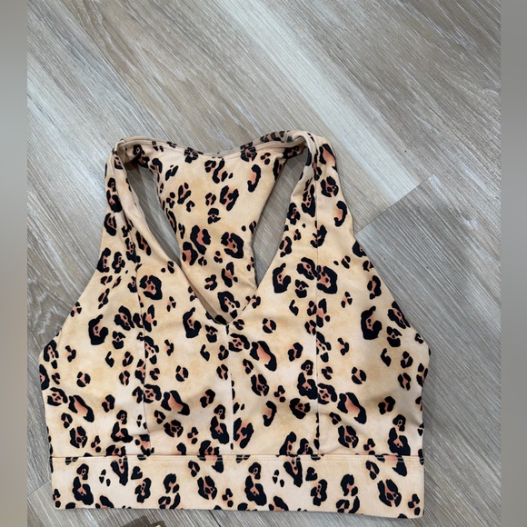 Fabletics Size M Two Piece Leopard Print Set - Picture 7 of 11